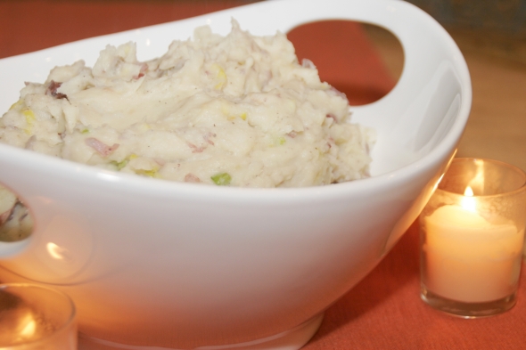 CookingwithMelody.com_Garlic and Leek Red Mashed Potatoes CookingwithMelody.com_Garlic and Leek Red Mashed Potatoes